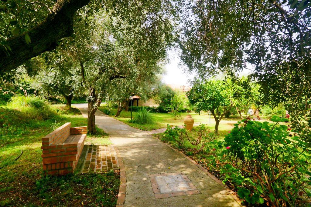 Residenza La Vigna Aparthotel Паргелия Екстериор снимка