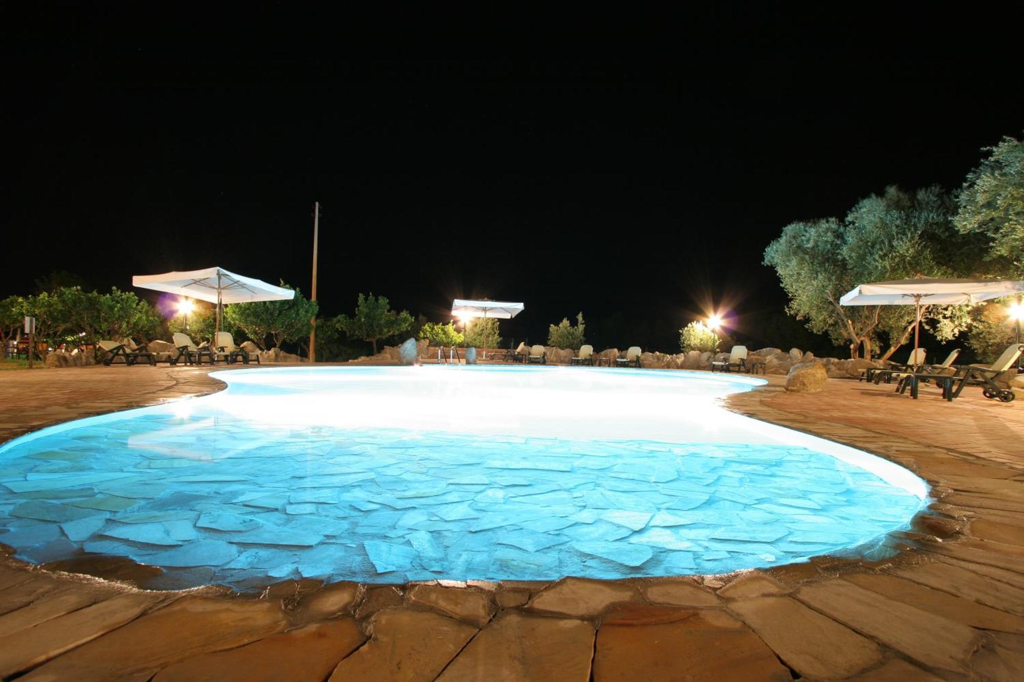 Residenza La Vigna Aparthotel Паргелия Екстериор снимка