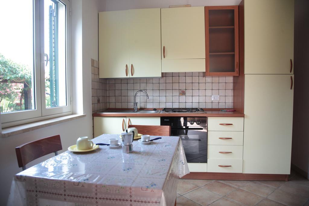 Residenza La Vigna Aparthotel Паргелия Екстериор снимка